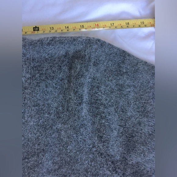 Vintage Gorgeous Bravo warm grey lambswool and angora rabbit hair cardigan. - Picture 6 of 11